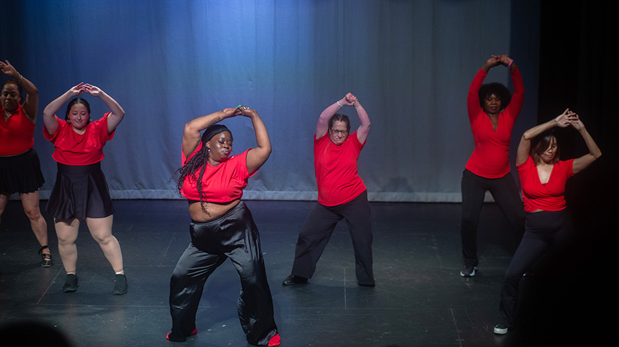 Hip Hop Ladies in red